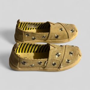 Toms Tan Moccasins with Nautical Design